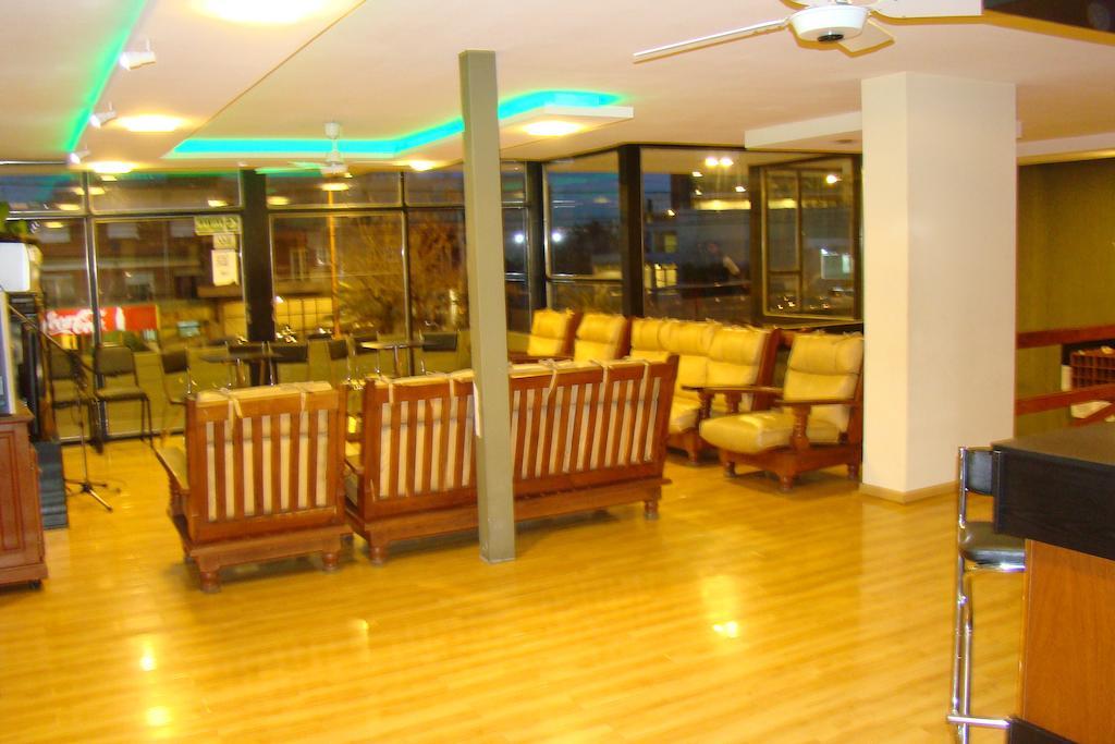 Hotel Temu Villa Carlos Paz Kültér fotó
